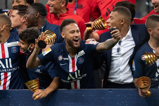 余嘉豪21分浙江险胜上海总分2-1 王哲林24+9