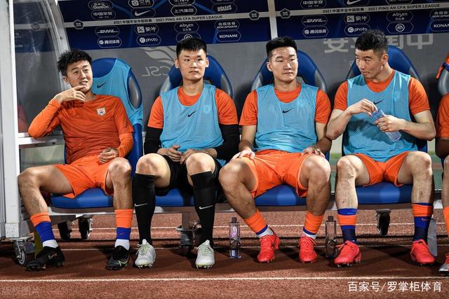 哈登24+12快船险胜猛龙4连胜 公牛逆转胜老鹰