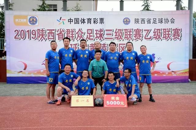 广西梧州半程马拉松火热开赛 万名跑者竞速“岭南古郡”